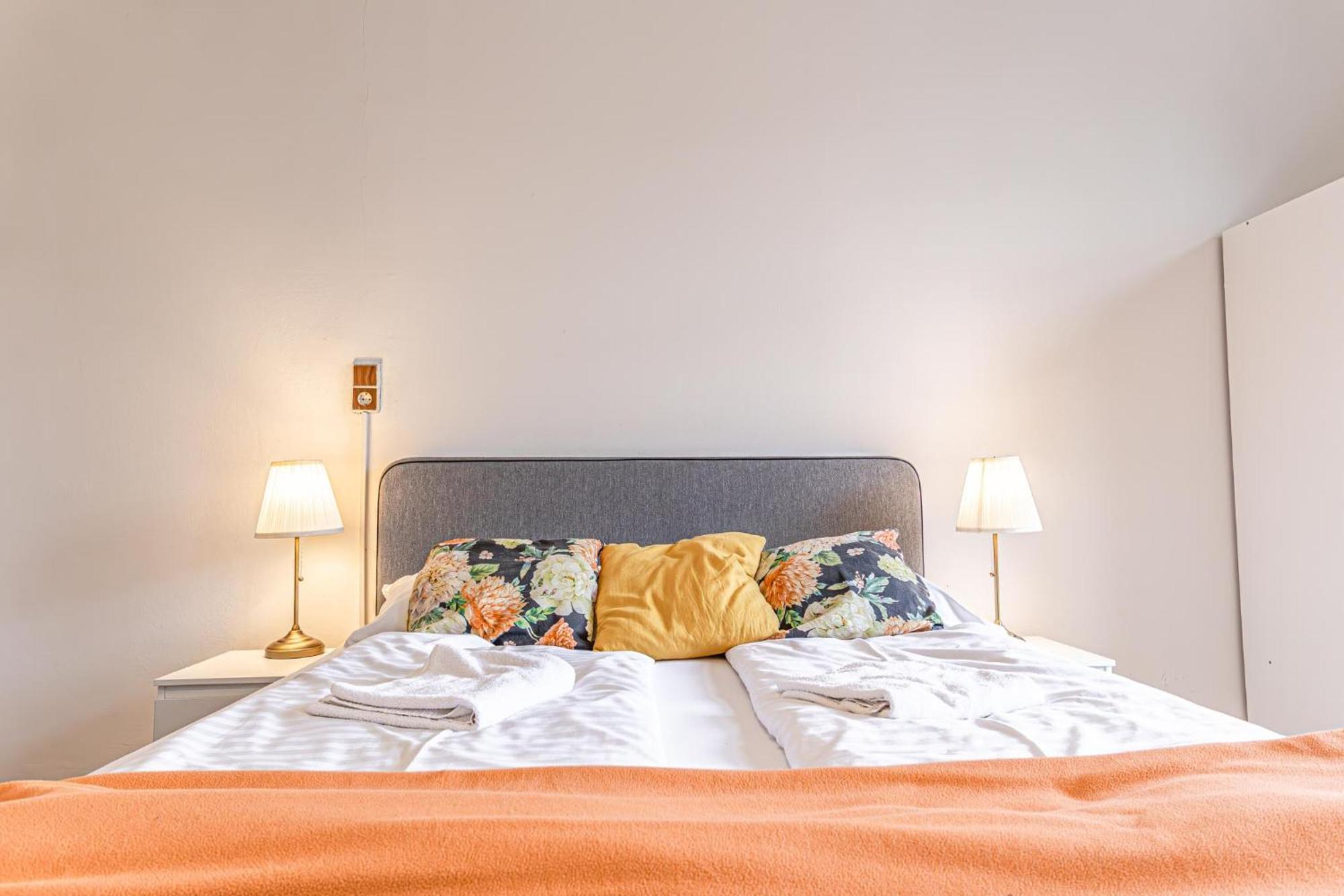 Gorgeous 1Br Apt Near Akh Hospital Вена Экстерьер фото